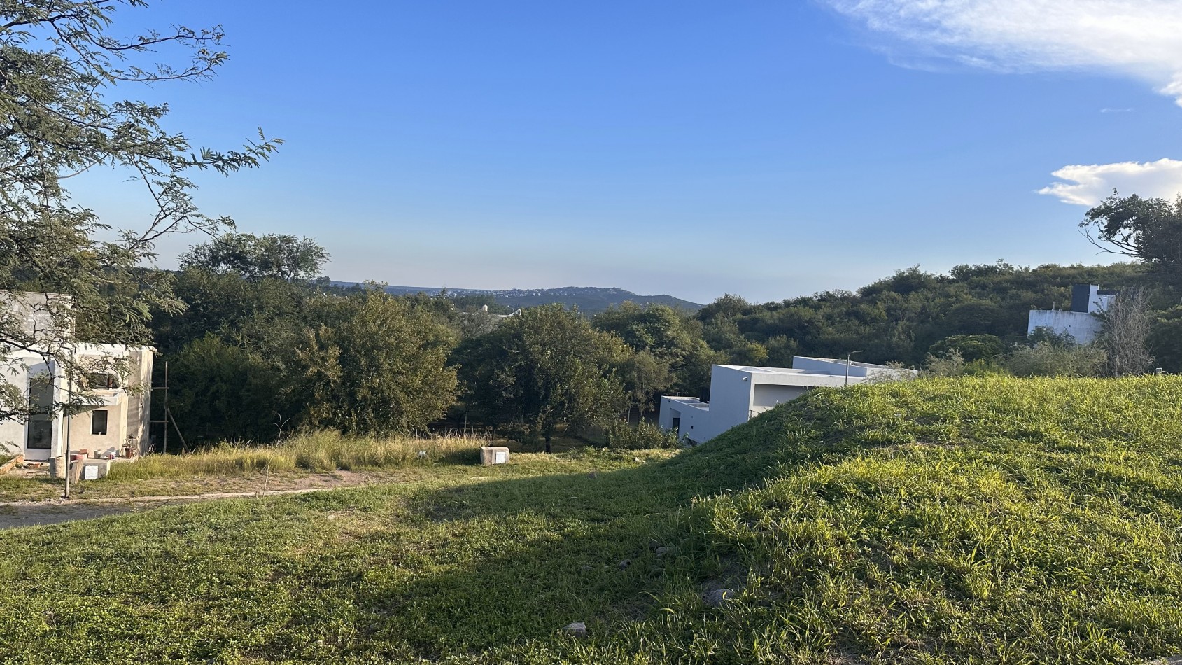 Descubri tu nuevo hogar en el exclusivo barrio cerrado "LAS MARIAS"!