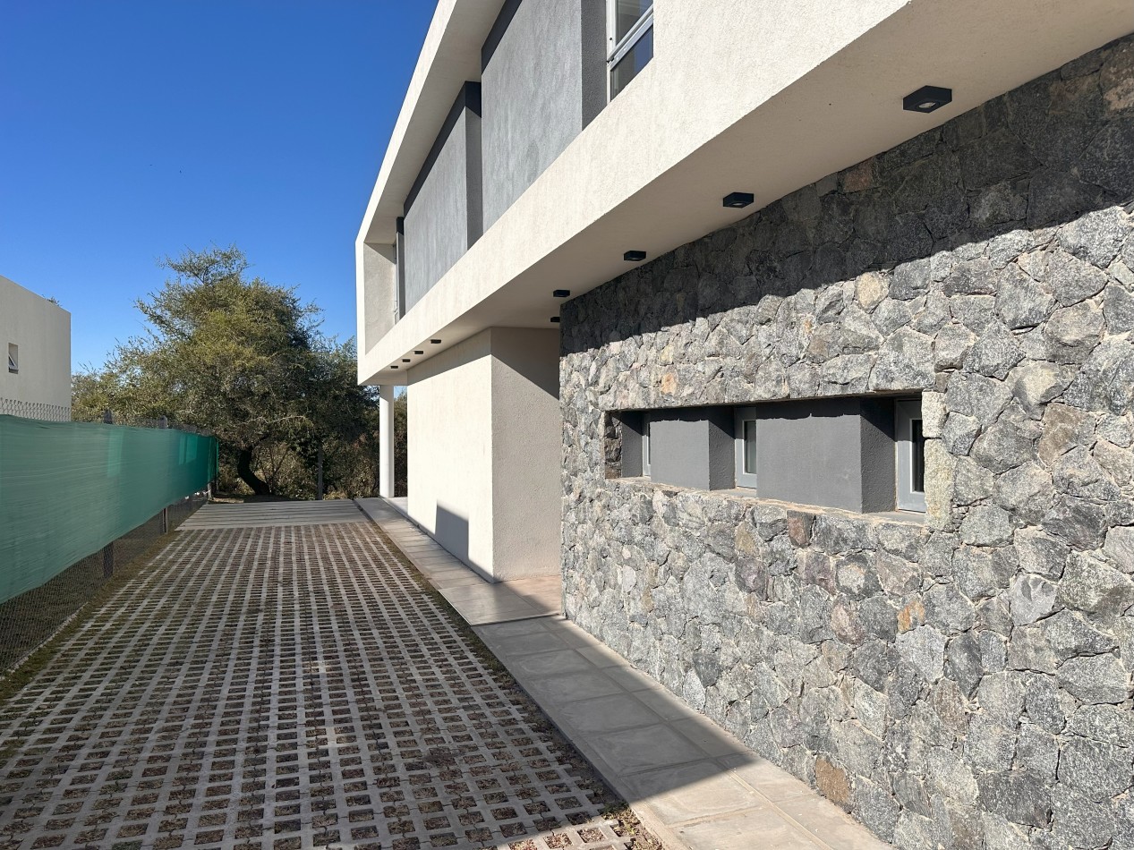 HOUSING EN VILLA ALLENDE GOLF!!!