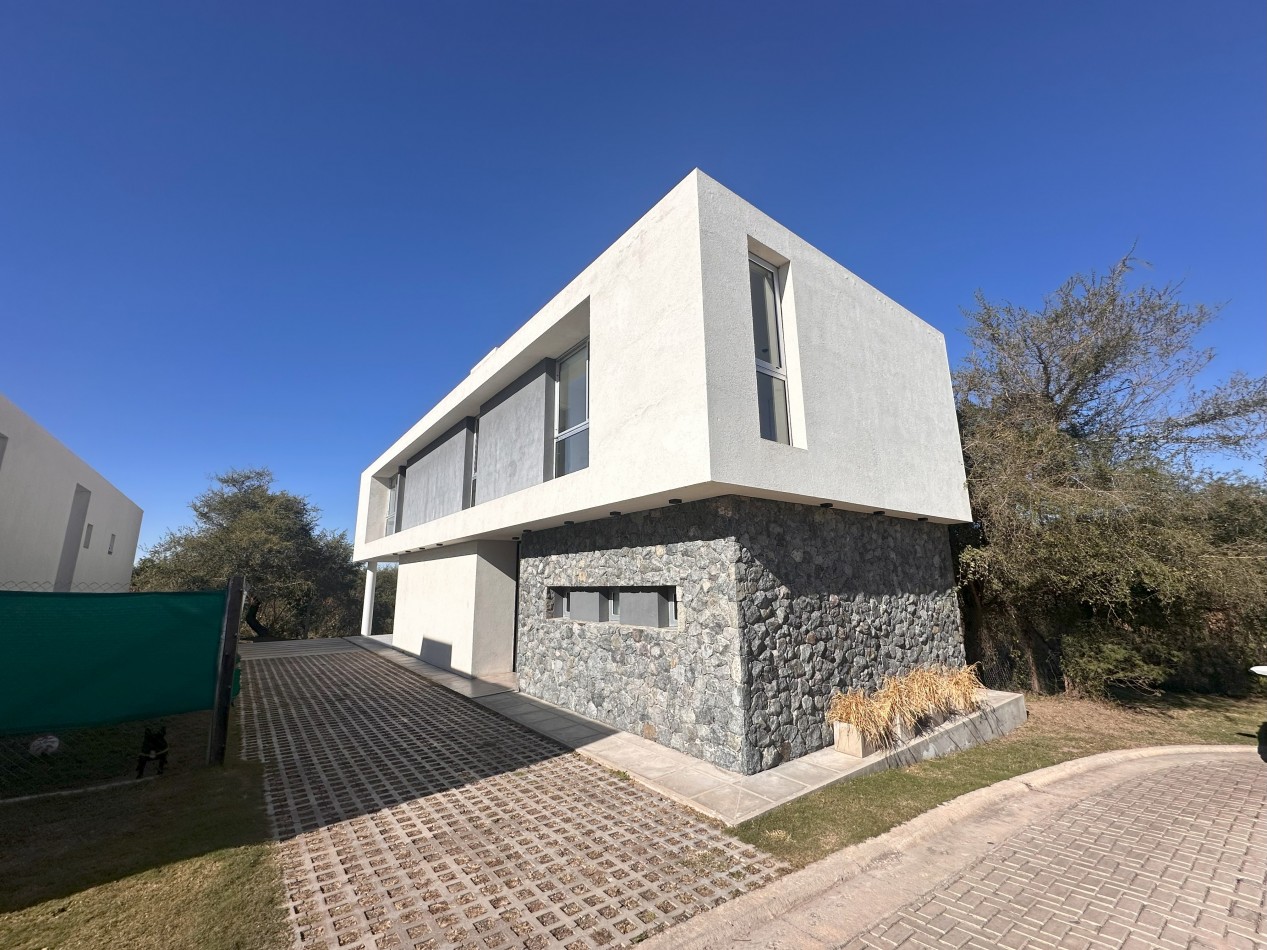 HOUSING EN VILLA ALLENDE GOLF!!!