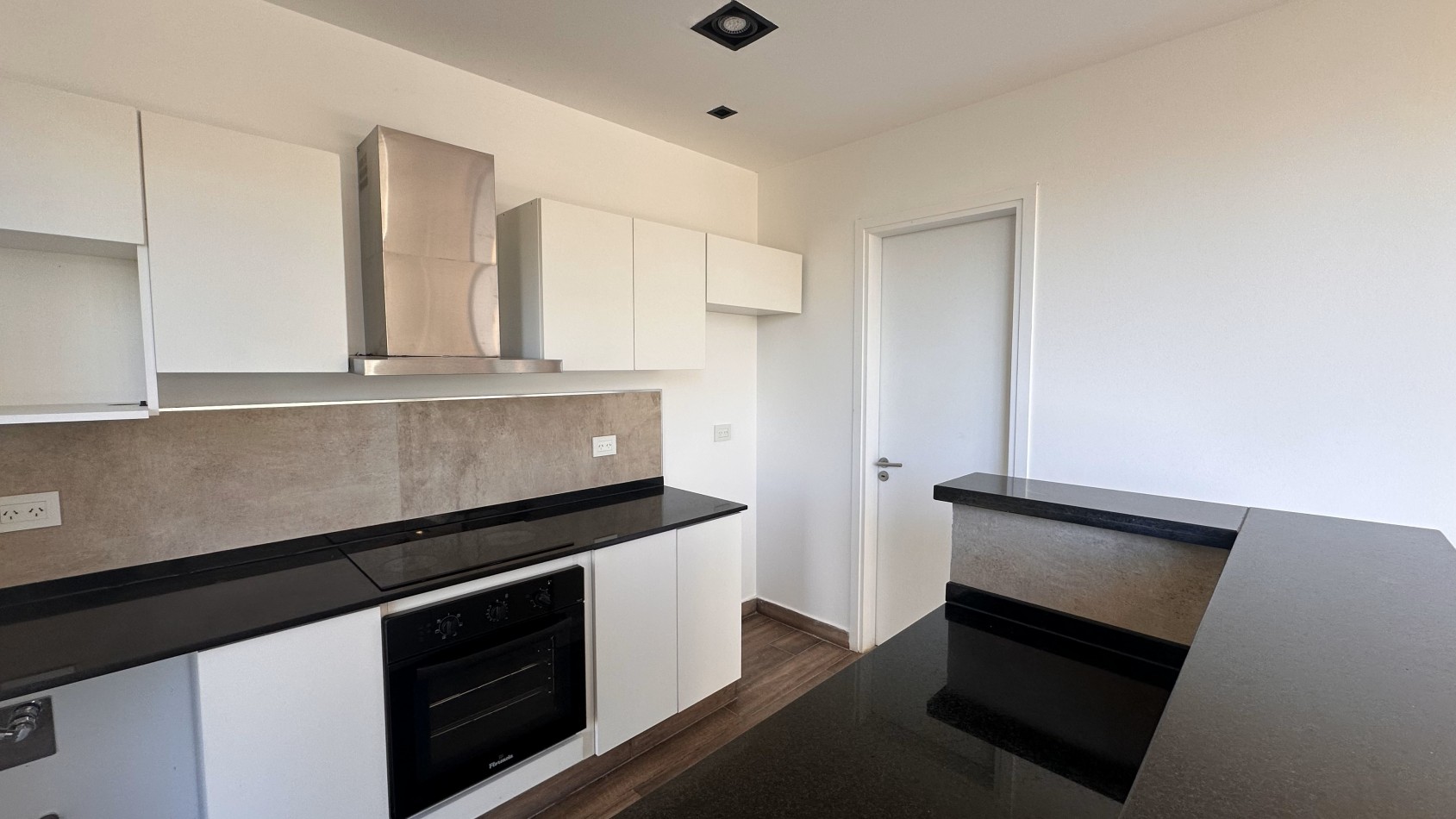 HOUSING EN VILLA ALLENDE GOLF!!!