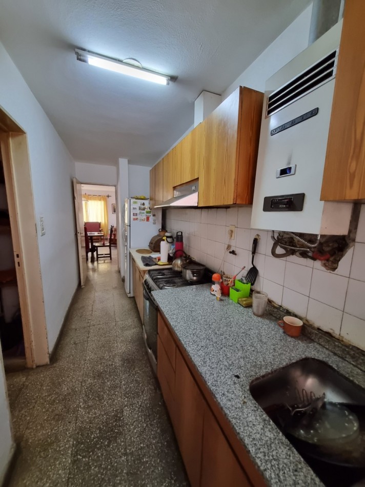 OPORTUNIDAD! IDEAL PARA REMODELAR  