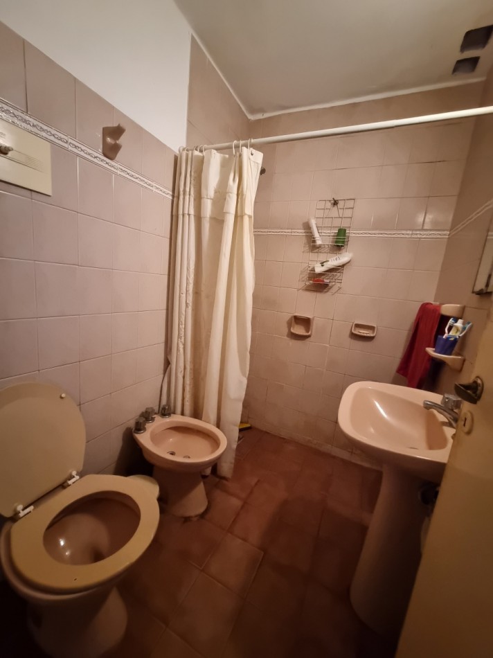 OPORTUNIDAD! IDEAL PARA REMODELAR  
